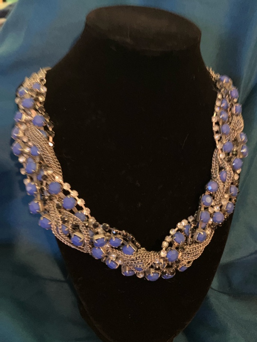Women's Twisted Multi-Chain Necklace with Blue Faceted Beads
